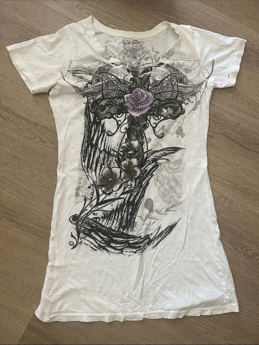 Women’s White Graphic Scoop Neck Tunic with Floral Cross Detail - Picture 1 of 4